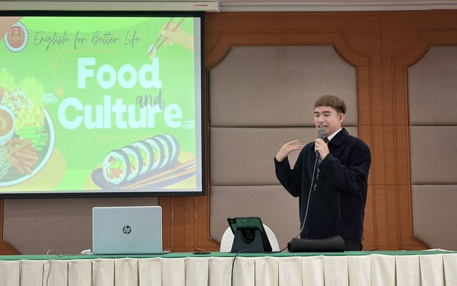 วิทยาลัยอาชีวศึกษาขอนแก่น จัดกิจกรรม “English for Better Life” ให้แก่นักเรียน นักศึกษา ณ หอประชุมแก่นเก้า